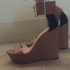 Julianne Hough wedge sandles